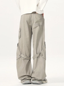 Men's American retro baggy cargo pants with distressed stitching and oversized rear pockets