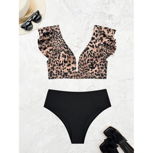 Bikini deux pièces léopard avec haut à volants et culotte noire à taille haute chic