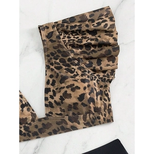 Haut de bikini sexy à imprimé léopard avec volants superposés et tissu de bain élastique