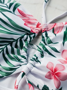 Bikini 3 pièces avec imprimé tropical floral, détail de cordon et motif feuilles de palmier