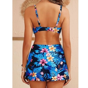 Vue arrière du haut de bikini à imprimé tropical floral et sa jupe de bain assortie