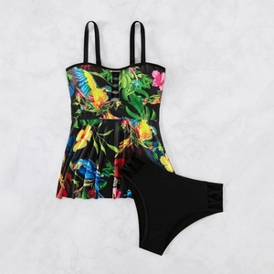 Tankini deux pièces à imprimé floral, ourlet à volants et bas de bikini à lacets