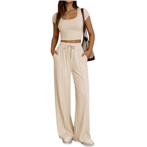 Completo casual in maglia a coste con top a collo quadrato e pantaloni a gamba larga
