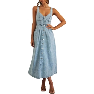 Robe maxi en jean bleu clair pour femme avec col en V, boutons sur le devant et poches