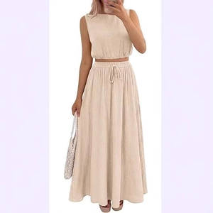 Women Summer Two-Piece Skirt Outfits Sleeveless Round Neck Crop Top And High Waisted Maxi Skirt With Pockets Textured Set
