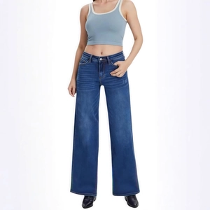 Jean femme taille haute bleu foncé jambe large extensible coupe droite fini délavé
