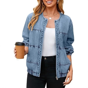 Veste bomber en jean bleu clair pour femme avec col rond et fermeture éclair