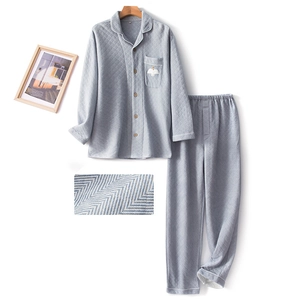 Grey quilted thermal pajamas for men featuring classic collar and bird embroidery