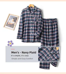 Details des marineblauen Karo-Pyjamas für Herren aus Baumwolle mit weißer Paspelierung