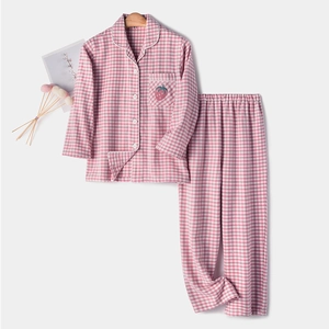 Ensemble pyjama en coton pour enfants à carreaux roses avec broderie de fraises