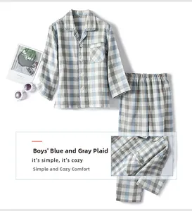 Pyjama en coton pour garçon avec motif à carreaux bleu et gris et haut boutonné