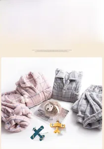 Détail de l'ensemble de pyjama en polaire corail 300g à carreaux pour enfants rose et gris
