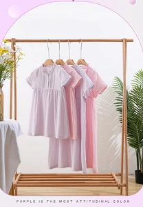 Vue détaillée des chemises de nuit en coton pour filles avec col à volants et vichy
