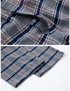 Vue détaillée du tissu de pyjama en flanelle de coton avec motif à carreaux et coutures de poche