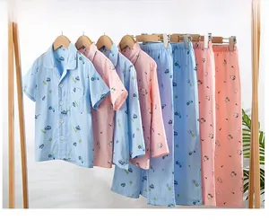 Détails de pyjamas en coton doux pour enfants avec motifs mignons de tracteurs et d'étoiles