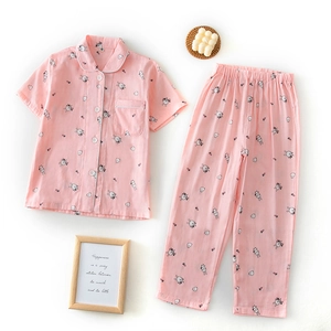 Pyjama en coton rose pour garçons avec haut à manches courtes motif lapin et pantalon long