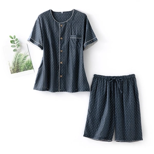 Pyjama court en coton pour homme avec chemise à pois bleu foncé et short décontracté
