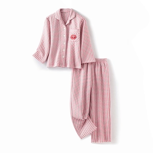 Kids quilted cotton pajamas set with red gingham pattern and cute apple embroidery
