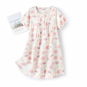 Damen Baumwolle Nachthemd mit Blumenmuster und Plissee-Knopfleiste kurzarm
