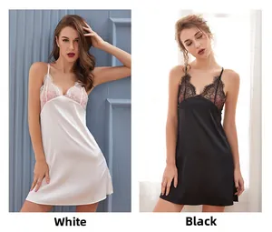 Détails en dentelle sur nuisettes en satin blanc et noir avec de fines bretelles