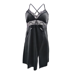 Nuisette sexy en satin noir dos nu avec dentelle élégante et décolleté en V