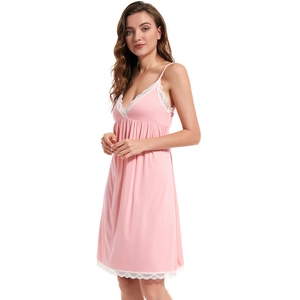 Nuisette rose en coton côtelé avec bordure en dentelle et col en V pour femmes en coupe ample