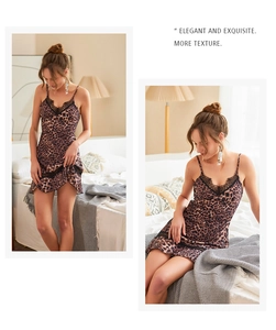 Vue détaillée de la nuisette léopard avec dentelle noire et texture soyeuse