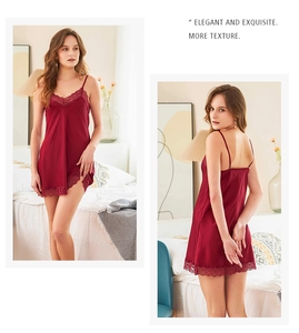 Détails de la nuisette en satin bordeaux avec dentelle élégante sur le col V et l'ourlet