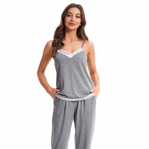 Pyjama 3 pièces gris en coton avec caraco en dentelle col V et pantalon long à poches