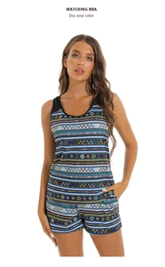 Detailansicht von ärmellosem Top und Shorts mit blauem böhmischem Geometriemuster