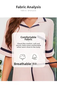 Détail d'un pyjama en modal rose côtelé avec bordure contrastée bleu marine et logo de poche