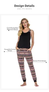 Detailansicht der Baumwoll-Pyjamas mit Rundhalstop und Hose mit römischem Druck