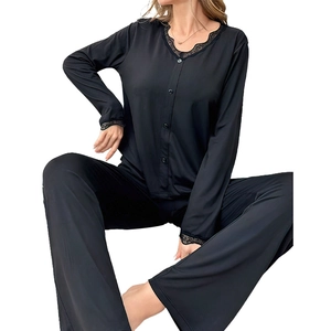Ensemble de pyjama noir en maille pour femme avec col en V et bordure dentelle