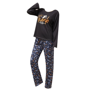 Ensemble pyjama Halloween pour femme avec haut à manches longues et pantalon à motif chauve-souris