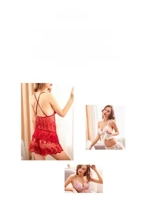 Ensemble de lingerie en résille tricolore avec nuisette en dentelle et shorty
