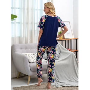 Damen Schlafanzug-Set aus Strick mit Blumenmuster, Kurzarm-Top und langer Hose