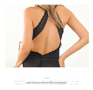 Détail de lingerie en dentelle noire avec dos nu en V profond et bord festonné