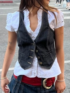 Gilet en Jean Coupe Cintrée pour Femmes Gilet Court Lavé sans Manches Simple Boutonnage Vintage Streetwear Mode Décontractée Haut