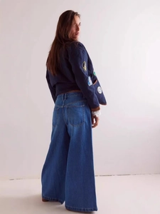 Modische Vintage-Jeans mit weitem Bein und geteiltem Saum in Dunkelblau mit Gesäßtaschen