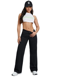 Jean noir taille haute pour femme avec jambe large et design asymétrique élégant
