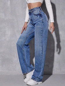 Jean bleu classique à taille haute et jambes larges avec délavage rétro et effet vintage