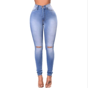 Jean skinny taille haute pour femme avec genoux déchirés en denim stretch délavé bleu clair