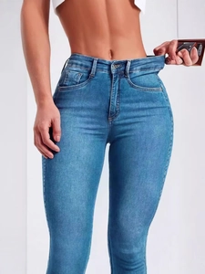 Jean skinny en denim bleu à taille haute pour femme, très extensible et galbant