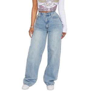 Jean femme taille haute bleu clair à coupe large droite en denim délavé premium