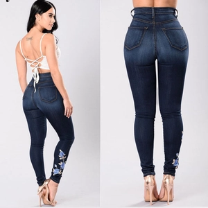Jean skinny taille haute bleu foncé avec broderie florale aux chevilles pour femme