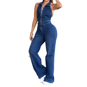 Combinaison en jean dos nu coupe ajustée avec col licou et jambes larges en bleu foncé