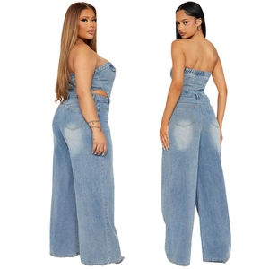Trägerloser Damen-Jeans-Jumpsuit in Hellblau mit weitem Bein und hoher Taille