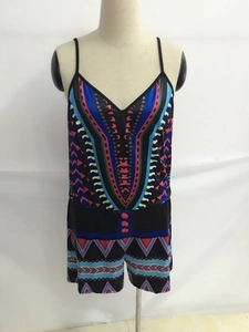Combishort femme à col en V avec imprimés ethniques géométriques style bohème
