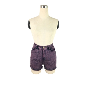 Short en jean taille haute pour femme, délavage neige violet avec ourlets à franges