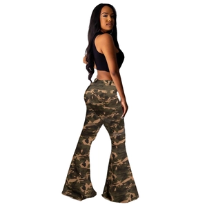 Jean patte d'eph camouflage pour femmes à taille haute avec détails usés au genou